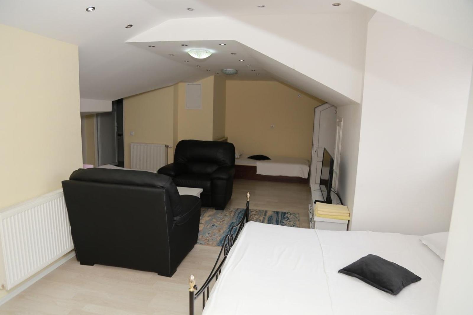 Hotel Venisi 普里兹伦 外观 照片